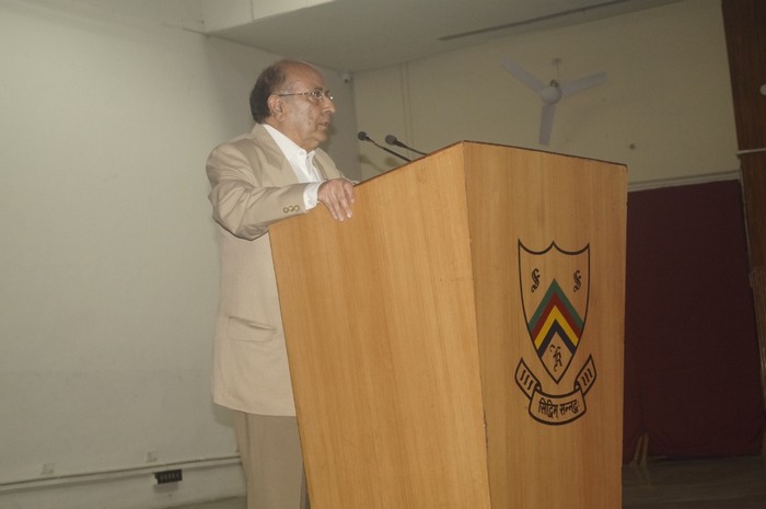 MOTIVATIONAL LECTURE BY MAJOR GENERAL RAVINDRA NATH TIKKU(RETD.)\MOTIVATIONAL LECTURE BY MAJOR GENERAL RAVINDRA NATH TIKKU(RETD.)