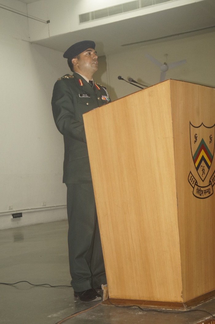 MOTIVATIONAL LECTURE BY MAJOR GENERAL RAVINDRA NATH TIKKU(RETD.)\MOTIVATIONAL LECTURE BY MAJOR GENERAL RAVINDRA NATH TIKKU(RETD.)