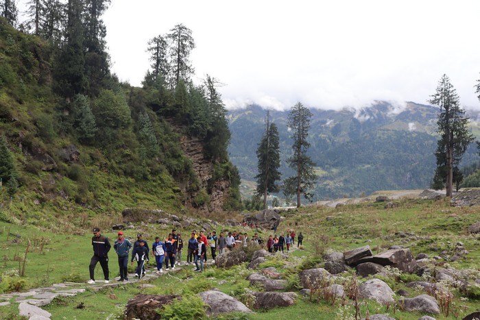 ALL INDIA SAINIK SCHOOLS, MOUNTAINEERING EXPEDITION TO SHITIDHAR PEAK (17348 FEET) IN MANALI REGION