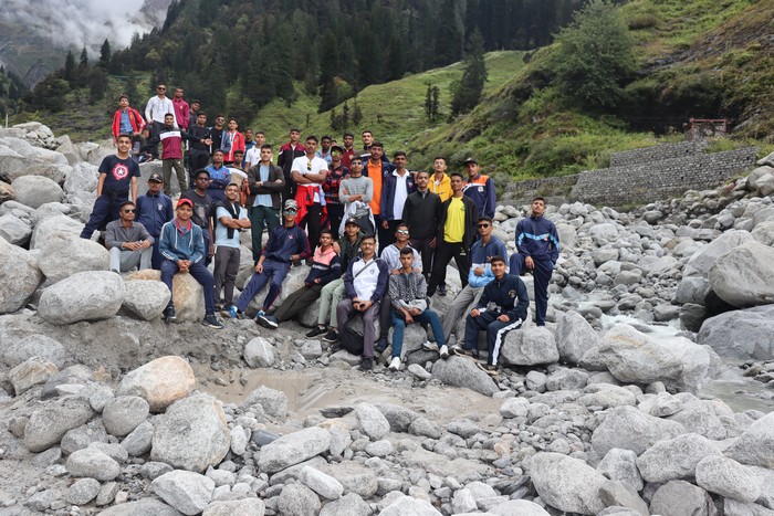ALL INDIA SAINIK SCHOOLS, MOUNTAINEERING EXPEDITION TO SHITIDHAR PEAK (17348 FEET) IN MANALI REGION
