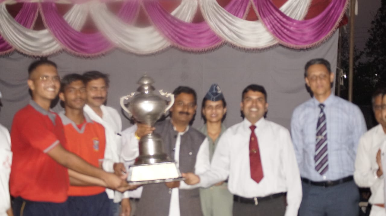 IH Hockey Sr.May 2023