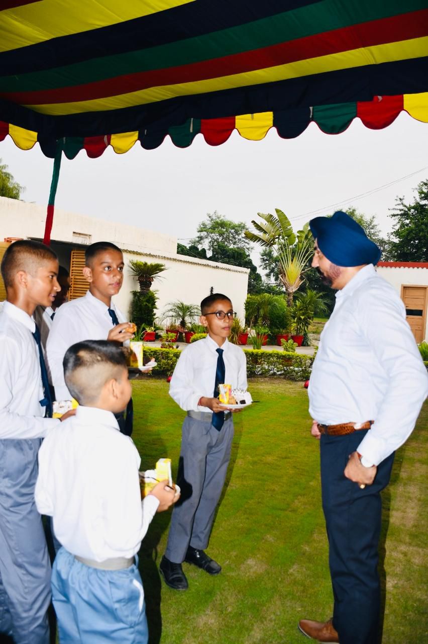 NEW CADETS WELCOME – VI & IX
