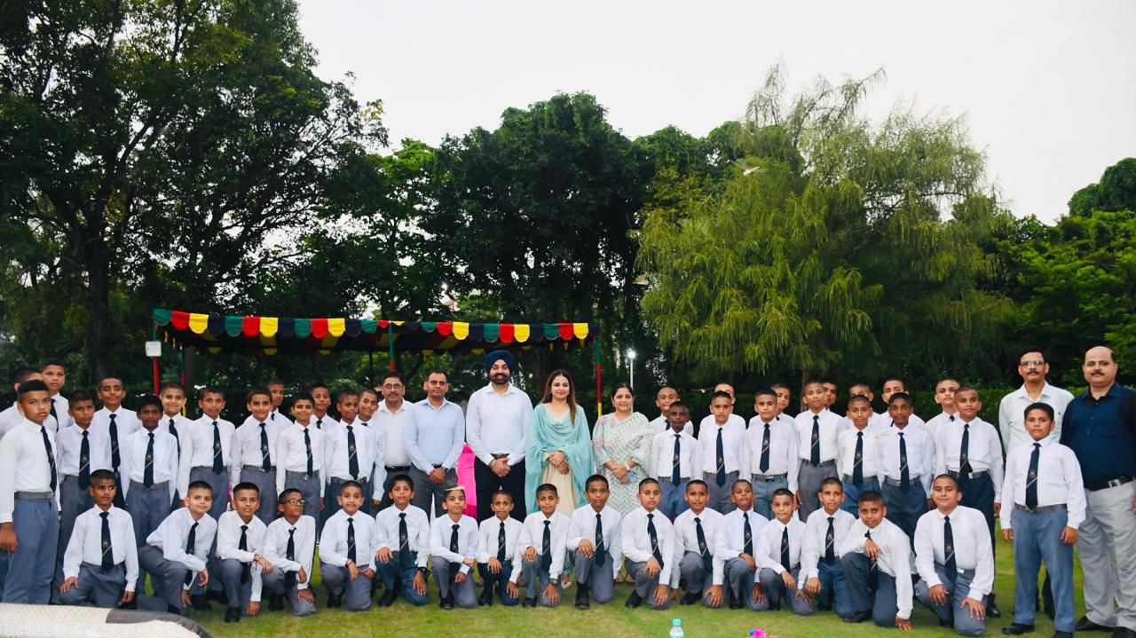 NEW CADETS WELCOME – VI & IX